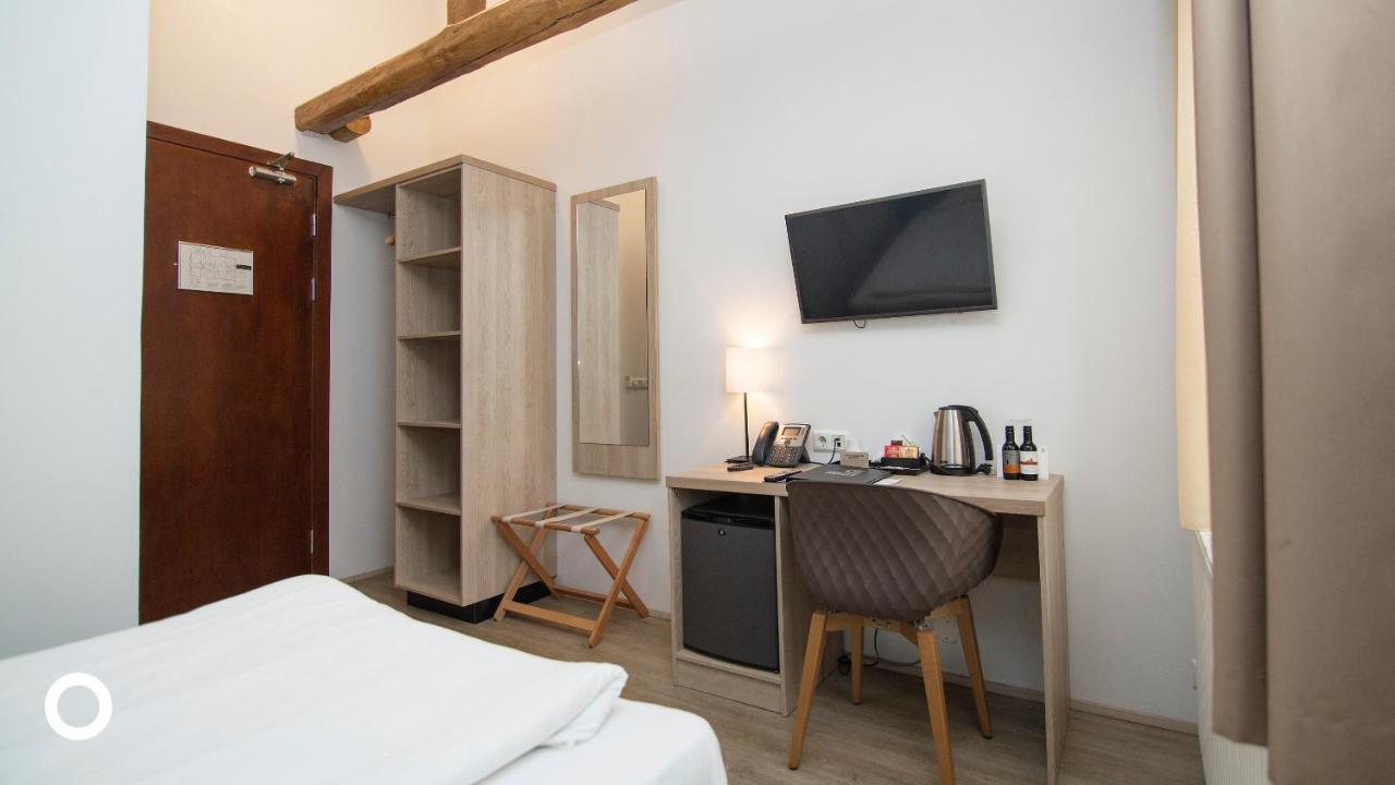 Standard Single Room,1551138466:JPEG