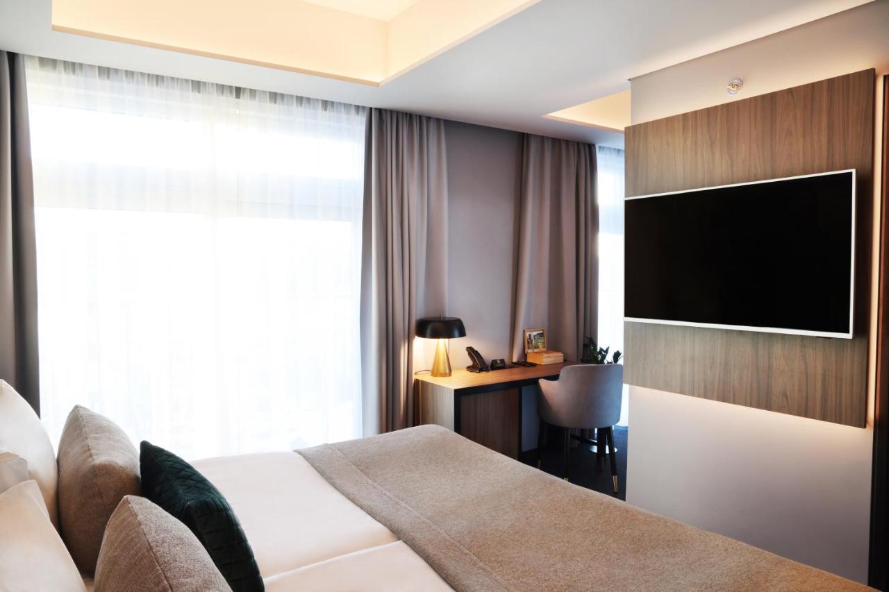 Junior Suite,1355364287:JPEG
