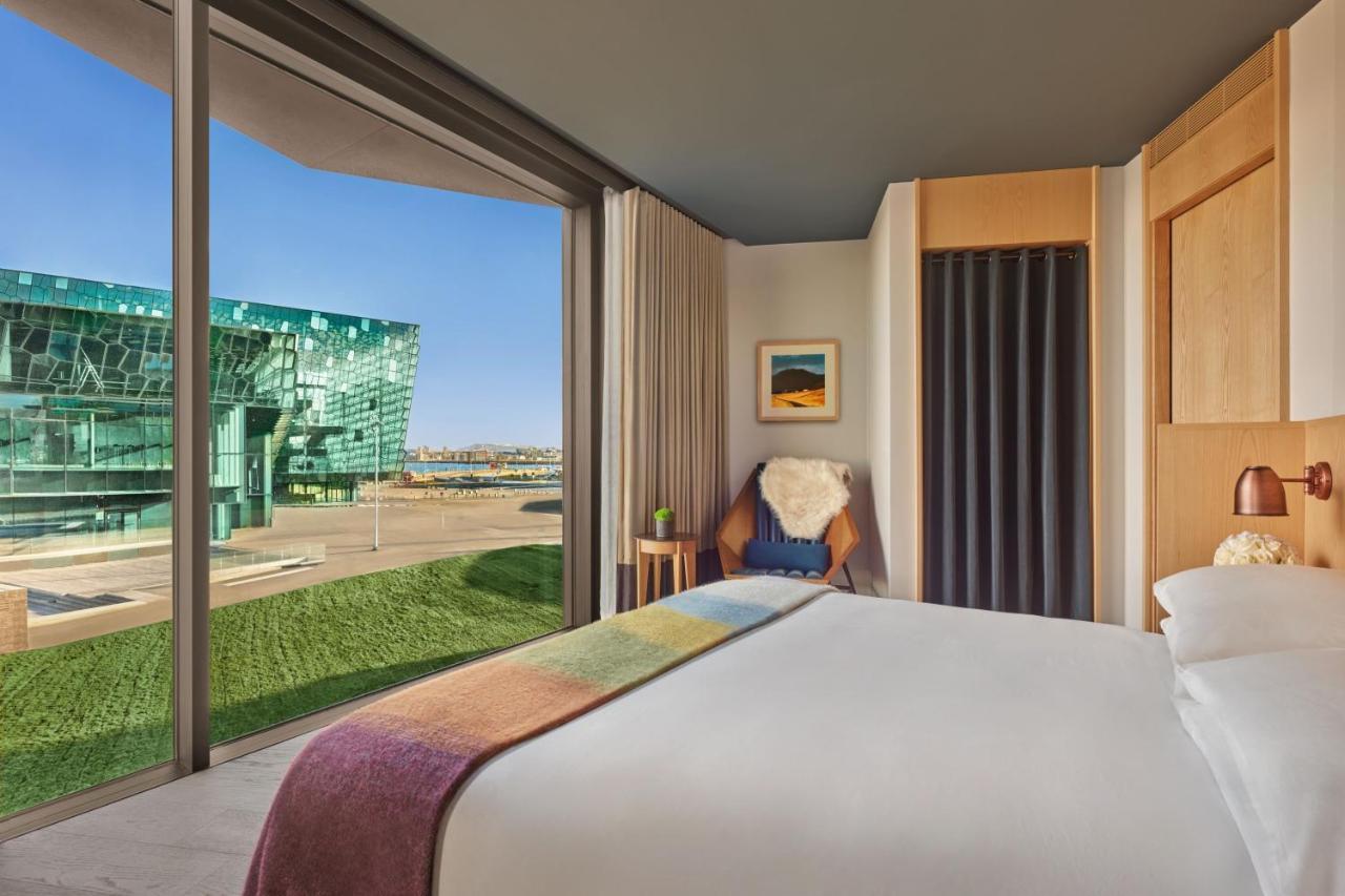 Deluxe King Room Scenic View,1362948194:JPEG