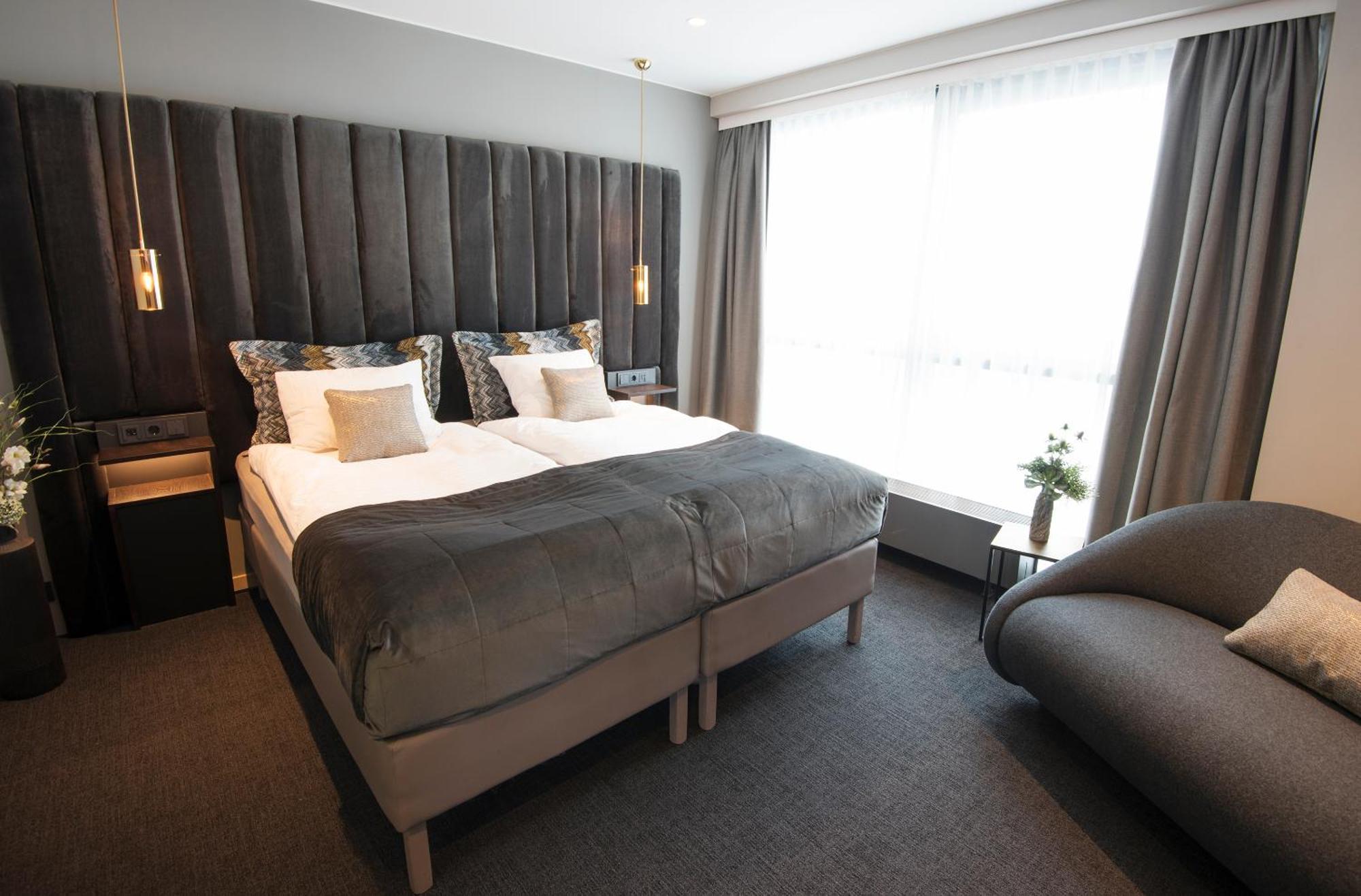 Five-Bedroom Penthouse Apartment,825110099:JPEG